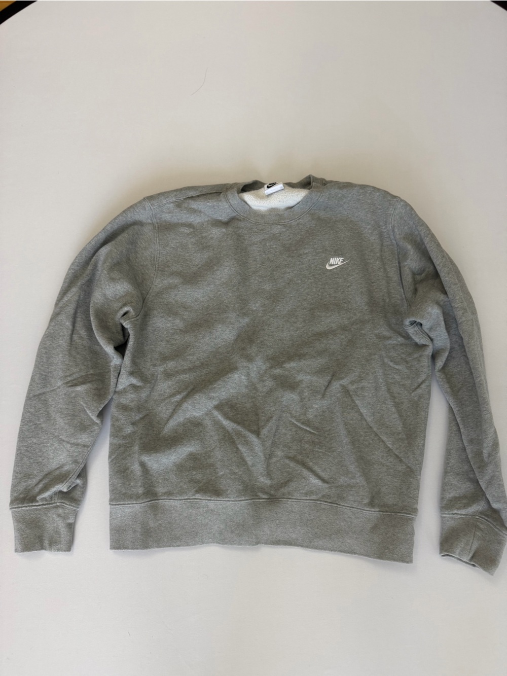 Nike Sportswear Men’s Large Gray Fleece Crewneck Sweatshirt Swoosh